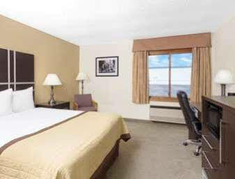 Baymont By Wyndham Bay Hotel 3*